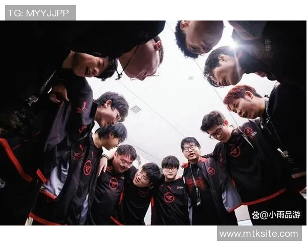 深入探讨王者荣耀WE战队的技术策略与团队协作分析 深入探讨王者荣耀WE战队的技术策略与团队协作分析