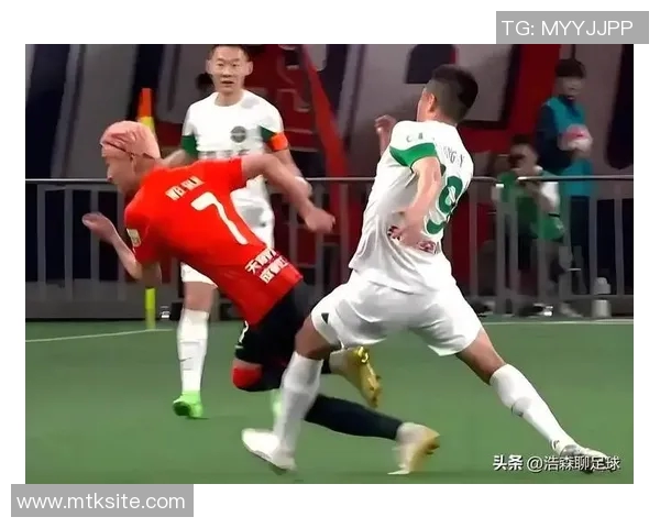 成都足球队实力引发热议球迷与专家观点交锋探讨球队未来发展