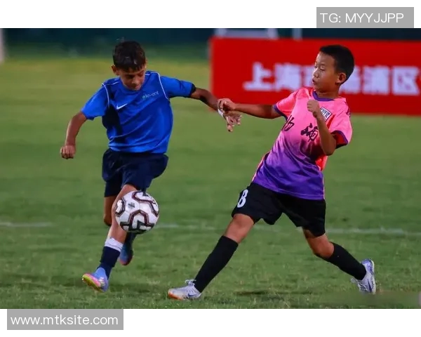 2015年足球明星赛精彩回顾与球星风采展现的盛大盛宴